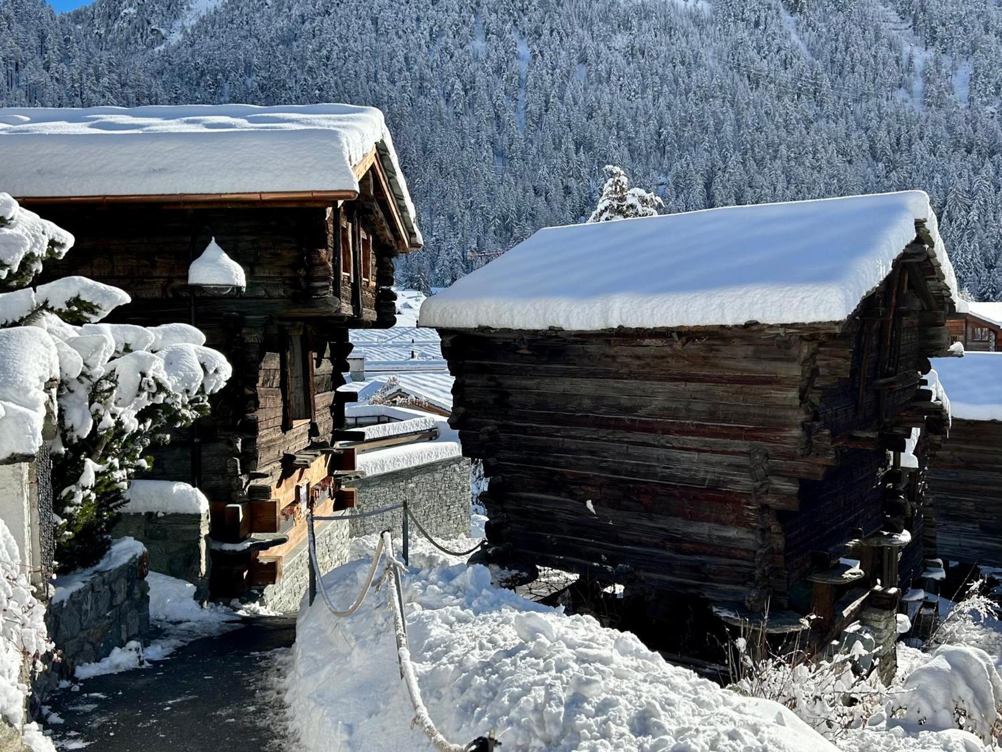 Chalet Coral Und Zermatter Stadel Екстер'єр фото